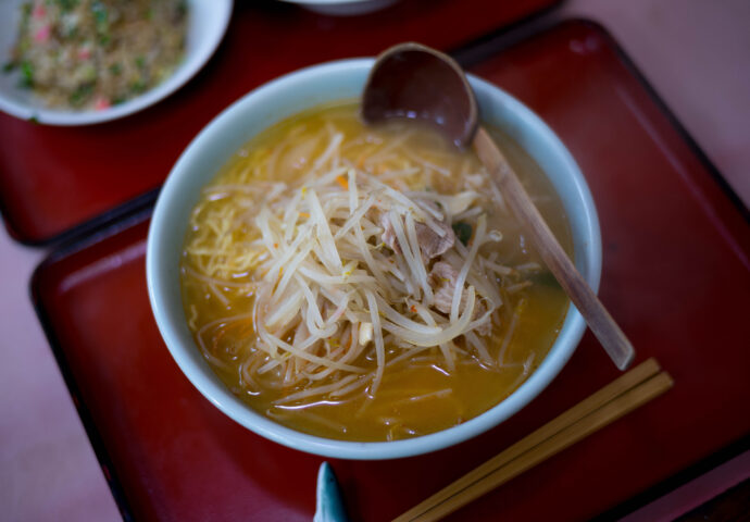 スタミナラーメンのぶちゃん　吉祥寺　ラーメン　中華料理　食堂　東京都武蔵野市吉祥寺東町1-18-18　ラーメン　半チャーハン　スタミナメン大盛り　激安　激コスパ
地元で愛される街中華　ステキ　最高　存在感　歴史　唯一無二　癒し　メニュー豊富　（株）富屋酒店　愛知県名古屋市瑞穂区上坂町1-41-2　地酒屋　専門店　ライカM11　ズミルックス50　レンズ　代表　上田豊二　きき酒師　焼酎アドバイザー　
シャンパーニュシュヴァリエ　堀田駅　熱田神宮駅
名古屋高速　堀田出口すぐ　牛巻交差点すぐ　レトロ街並み　瓦屋根
　　　クラッシックカー　クラッシックバイク　インテリア　ファッション　音楽
センス　クリエイト　おたく　マニア　映画　シネマ
