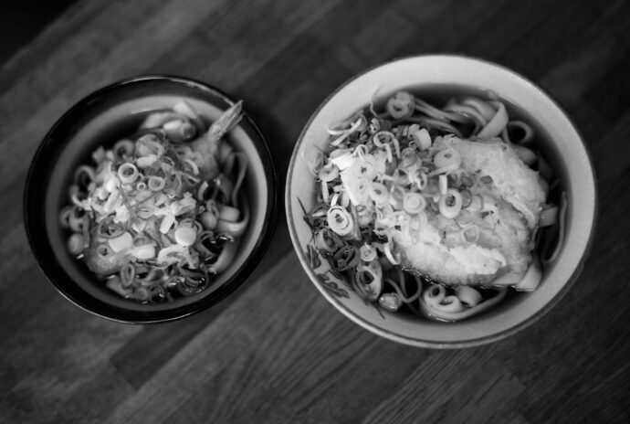 玉麺 佳津屋   たまめん かつや タマメン カツヤ TAMAMEN KATUYA 稲永 そば うどん 愛知県名古屋市港区稲永5-8-14 超絶老舗 絶滅危惧種
昭和レトロ ライカ映え うどん　きしめん 中華そば 　ハム天　えび天  ねぎ入れ放題
ころ（冷たく）又は ぬるく 出来ます 替玉（一玉） 生たまご  激安 地元に愛される老舗
激早 サービス いにしえの麺処
（株）富屋酒店 かぶしきがいしゃ とみやさけてん カブシキガイシャ　トミヤサケテン TOMIYA SAKETEN 　愛知県名古屋市瑞穂区上坂町1-41-2　地酒屋　豊盃　HOUHAI ほうはい　ホーハイ　三浦酒造  MIURASHUZO日高見　ひたかみ　ヒタカミ HITAKAMI  平孝酒造　HIRAKOSHUZO 天の戸 アマノト　あまのと　AMANOTO　浅舞酒造 ASAMAISHUZO　飛露喜 HIROKISHUZOHONTEN　廣木酒造本店　HIROK　大那 DAINA　ダイナ　だいな　菊の里酒造　KIKUNOSATOSHUZO　旭興　KYOKUKO　きょくこう　キョクコウ　渡邉酒造　WATANABESHUZO　仙禽 SENKIN　せんきん　センキン（株）せんきん SENKIN鶴齢　カクレイ　かくれい KAKUREI　青木酒造　AOKISHUZO謙信 ケンシン　けんしん KENSHIN池田屋酒造 IKEDAYASHUZO 白岳仙 HAKUGAKUSEN　ハクガクセン　はくがくせん　安本酒造 YASUMOTOSHUZO 群馬泉 グンマイズミ　ぐんまいずみ 島岡酒造 SHIMAOKASHUZO  喜久醉 きくよい キクヨイKIKUYOI 青島酒造 AOSHIMASHUZO 長珍 ちょうちん　チョウチン長珍酒造CHOCHINSHUZO　みねたからみりん　峯寳 味醂　一子相伝 ミネタカラ　いっしそうでん　イッシソウデン　小笠原味醂 OGASAWARA MIRIN

瀧自慢　たきじまん　タキジマン　瀧自慢酒造　TAKIZIMANSHUZO　田光　TABIKA 早川酒造  HAYAKAWASHUZO　作　ZAKU ざく ザク 清水清三郎商店 SHIMIZUSEIZABUROSHOTEN  篠峯　櫛羅　しのみね　シノミネ　くじら　クジラ　千代酒造　CHIYOSHUZO　雑賀　さいか　サイカ　九重雑賀  KOKONOESAIKA　紀土　鶴梅　無量山　きっど　キッド　KID 　ツルウメ　つるうめ　TURUUME　ムリョウザン　むりょうざん　MURYOZAN　平和酒造　HEIWASHUZO　蒼空　そうくう　ソウクウ　SÔKÛ　藤岡酒造　HUJIOKASHUZO 　宝剣　HOUKEN  宝剣酒造　ほうけんしゅぞう　ホウケンシュゾウ　HOKENSHUZO　清酒竹鶴　小笹屋竹鶴　せいしゅたけつる　セイシュタケツル　おささやたけつる　オササヤタケツル　竹鶴酒造　TAKETURUSHUZO
石鎚　いしづち　イシヅチ　石鎚酒造　ISHIDUCHISHUZO　土佐しらぎく　とさしらぎく　トサシラギク　仙頭酒造場　せんとうしゅぞうじょう　SENDOSHUZOZYO　アルガブランカ　ARUGABURANKA勝沼醸造　KATUNUMAJÔZÔ　ドメーヌソガ　ソガ・ペール・エ・フィス SOGA PELE ET FIS　オブセワイナリー　OBUSEWINERY　ドメーヌタカヒコ　DOMAINE TAKAHIKO　クリサワブラン　KURISAWA BLANC　ナカザワワイナリー　NAKAZAWA WINERY　さつま寿　SATUMA KOTOBUKI 　尾込商店 OGOME SHOTEN  蔵の師魂 KURANOSHIKON  小正醸造　KOMASA ＪÔＺÔ　天狗櫻 TENGUSAKURA  白石酒蔵　SHIRAISHISHUZO  しま千両 SHIMASENRYO　高崎酒蔵  TAKASAKISHUZO  杜氏潤平　TOJIJUNPEI  小玉醸造  KODAMAJOZO  赤鹿毛　青鹿毛  AKAKAGE   AOKAGE　柳田酒蔵  YANAGIDASHUZO　舞香　MAIKA　泰明　TAIMEI　藤居醸造　HUZIIJÔＺÔ　池の露　特酎天草　IKENOTUYU  TOKUCHU  AMAKUSA　壱乃醸　飛乃流　朝日　ICHINOJO  HINORYU　ASAHI　朝日酒造　ASAHISHUZO　龍宮　RYUGU 富田酒造場　TOMITASHUZOJO　鳥飼 TORIKAI　鳥飼酒造　TORIKAISHUZO　極楽 GOIKURAKU　林酒造場 HAYASHISHUZOJO　屋久の島大自然林　酔麦香　YAKUNOSHIMA DAISHIZENRIN SUIBASKUKA　本坊酒造　HONBOSHUZO
金峰　金峰荒蘆過  KINPO　KINPOARAROKA　宇都酒造　UTOSHUZO　北谷長老　CHYATANCHÔＲÔ　北谷酒造　CHYATANSHUZO　山原くいな　YAMBARUKUINA　やんばる酒造　YAMBARUSHUZO　2024年春オープン予定 いいねタウン瑞穂 iiNE マルシェ内　グランクレア瑞穂 いいねタウン瑞穂  愛知県名古屋市瑞穂区宝田町四丁目2番、3番2　春敲町三丁目23番1（地番） 魚太郎　UOTARO MIZUHO うおたろう　ウオタロウ　なごやみずほてん　ナゴヤミズホテン　 名古屋瑞穂店  車で1分　徒歩5分　丸明 瑞穂店  MARUAKI MIZUHO　マルアキ ミズホテン　まるあき みずほてん　 徒歩10分　車3分　焼肉 美奈登  ヤキニクミナト　やきにくみなと YAKINIKU MINATO 車で2分　徒歩10分  どての品川　DOTENO SHINAGAWA　ドテノシナガワ　どてのしながわ　車で30秒　徒歩1分昇福亭　SHOHUKUTEI しょうふくてい　ショウフクテイ 街中華　マニア　大盛り　個性派  車で5分　徒歩15分  名店 近くにたくさんあり　堀田バンザイ　牛巻バンザイ　名古屋のへそ

