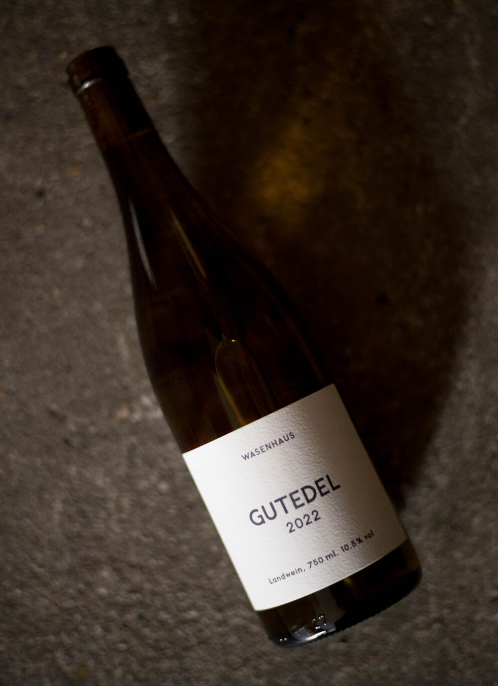 WEINGUT WASENHAUS（ヴァイングート・ヴァーゼンハウス）GUTEDEL LANDWEIN  2022（グートエーデル バーディシャー ランドヴァイン ＜白＞ 2022ヴィンテージ）