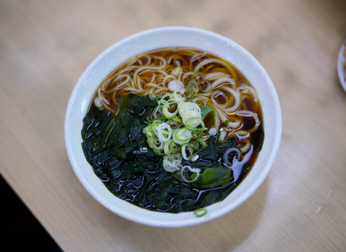 長命うどん本店 CHOMEI UDON HONTEN ちょうめいうどんほんてん チョウメイウドンホンテン  愛知管名古屋市中村区下中村町1-3 　中村日赤  う中 うそ うそ中  大正二年創業  老舗  東京進出  恵比寿  
（株）富屋酒店 かぶしきがいしゃ とみやさけてん カブシキガイシャ　トミヤサケテン TOMIYA SAKETEN 　愛知県名古屋市瑞穂区上坂町1-41-2　地酒屋　豊盃　HOUHAI ほうはい　ホーハイ　三浦酒造  MIURASHUZO日高見　ひたかみ　ヒタカミ HITAKAMI  平孝酒造　HIRAKOSHUZO 天の戸 アマノト　あまのと　AMANOTO　浅舞酒造ASAMAISHUZO　飛露喜 HIROKISHUZOHONTEN　廣木酒造本店　HIROK　大那 DAINA　ダイナ　だいな　菊の里酒造　KIKUNOSATOSHUZO　旭興　KYOKUKO　きょくこう　キョクコウ　渡邉酒造　WATANABESHUZO　仙禽 SENKIN　せんきん　センキン（株）せんきん SENKIN鶴齢　カクレイ　かくれい KAKUREI　青木酒造　AOKISHUZO謙信 ケンシン　けんしん KENSHIN池田屋酒造 IKEDAYASHUZO 白岳仙 HAKUGAKUSEN　ハクガクセン　はくがくせん　安本酒造 YASUMOTOSHUZO 群馬泉 グンマイズミ　ぐんまいずみ 島岡酒造 SHIMAOKASHUZO  喜久醉 きくよい キクヨイKIKUYOI 青島酒造 AOSHIMASHUZO 長珍 ちょうちん　チョウチン長珍酒造CHOCHINSHUZO　みねたからみりん　峯寳 味醂　一子相伝 ミネタカラ　いっしそうでん　イッシソウデン　小笠原味醂 OGASAWARA MIRIN

瀧自慢　たきじまん　タキジマン　瀧自慢酒造　TAKIZIMANSHUZO　田光　TABIKA 早川酒造  HAYAKAWASHUZO　作　ZAKU ざく ザク 清水清三郎商店 SHIMIZUSEIZABUROSHOTEN  篠峯　櫛羅　しのみね　シノミネ　くじら　クジラ　千代酒造　CHIYOSHUZO　雑賀　さいか　サイカ　九重雑賀  KOKONOESAIKA　紀土　鶴梅　無量山　きっど　キッド　KID 　ツルウメ　つるうめ　TURUUME　ムリョウザン　むりょうざん　MURYOZAN　平和酒造　HEIWASHUZO　蒼空　そうくう　ソウクウ　SÔKÛ　藤岡酒造　HUJIOKASHUZO 　宝剣　HOUKEN  宝剣酒造　ほうけんしゅぞう　ホウケンシュゾウ　HOKENSHUZO　清酒竹鶴　小笹屋竹鶴　せいしゅたけつる　セイシュタケツル　おささやたけつる　オササヤタケツル　竹鶴酒造　TAKETURUSHUZO
石鎚　いしづち　イシヅチ　石鎚酒造　ISHIDUCHISHUZO　土佐しらぎく　とさしらぎく　トサシラギク　仙頭酒造場　せんとうしゅぞうじょう　SENDOSHUZOZYO
　
 ブルゴーニュワイン　BOURGOGNE  ボルドーワイン　BORDEAUXカリフォルニアワイン CALIFORNIA  シャンパーニュ  SHAMPAGNEアルザスワイン ALSACE ドイツワイン WEIN GERMAN WINE 専門店　ライカM11　ズミルックス50　レンズ　代表　上田豊二　　きき酒師　焼酎アドバイザー　シャンパーニュシュヴァリエ　堀田駅より徒歩10分　熱田神宮駅より徒歩10分
市バス　牛巻より徒歩３分　地下鉄堀田駅より徒歩１５分　名古屋高速堀田出口より車で２分　牛巻交差点より徒歩５分　レトロ街並み　瓦屋根　裏道　大通りより二本入る　CLASSIC CARクラッシックカー CLASSIC BIKE　クラッシックバイク INTERIA　インテリア　　FASHION　ファッション　MUSIC　音楽　LOVE　SAKE SHOP　酒屋
センス　クリエイト　おたく　　MANIAマニア MOVIE　映画　CINEMA シネマ　2024年春オープン予定 いいねタウン瑞穂 iiNE マルシェ内　グランクレア瑞穂 いいねタウン瑞穂  愛知県名古屋市瑞穂区宝田町四丁目2番、3番2　春敲町三丁目23番1（地番） 魚太郎　UOTARO MIZUHO うおたろう　ウオタロウ　なごやみずほてん　ナゴヤミズホテン　 名古屋瑞穂店  車で1分　徒歩5分　丸明 瑞穂店  MARUAKI MIZUHO　マルアキ ミズホテン　まるあき みずほてん　 徒歩10分　車3分　焼肉 美奈登  ヤキニクミナト　やきにくみなと YAKINIKU MINATO 車で2分　徒歩10分  どての品川　DOTENO SHINAGAWA　ドテノシナガワ　どてのしながわ　車で30秒　徒歩1分昇福亭　SHOHUKUTEI しょうふくてい　ショウフクテイ 街中華　マニア　大盛り　個性派  車で5分　徒歩15分  名店 近くにたくさんあり　堀田バンザイ　牛巻バンザイ　名古屋のへそ


