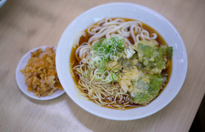 長命うどん本店 CHOMEI UDON HONTEN ちょうめいうどんほんてん チョウメイウドンホンテン  愛知管名古屋市中村区下中村町1-3 　中村日赤  う中 うそ うそ中  大正二年創業  老舗  東京進出  恵比寿  
（株）富屋酒店 かぶしきがいしゃ とみやさけてん カブシキガイシャ　トミヤサケテン TOMIYA SAKETEN 　愛知県名古屋市瑞穂区上坂町1-41-2　地酒屋　豊盃　HOUHAI ほうはい　ホーハイ　三浦酒造  MIURASHUZO日高見　ひたかみ　ヒタカミ HITAKAMI  平孝酒造　HIRAKOSHUZO 天の戸 アマノト　あまのと　AMANOTO　浅舞酒造ASAMAISHUZO　飛露喜 HIROKISHUZOHONTEN　廣木酒造本店　HIROK　大那 DAINA　ダイナ　だいな　菊の里酒造　KIKUNOSATOSHUZO　旭興　KYOKUKO　きょくこう　キョクコウ　渡邉酒造　WATANABESHUZO　仙禽 SENKIN　せんきん　センキン（株）せんきん SENKIN鶴齢　カクレイ　かくれい KAKUREI　青木酒造　AOKISHUZO謙信 ケンシン　けんしん KENSHIN池田屋酒造 IKEDAYASHUZO 白岳仙 HAKUGAKUSEN　ハクガクセン　はくがくせん　安本酒造 YASUMOTOSHUZO 群馬泉 グンマイズミ　ぐんまいずみ 島岡酒造 SHIMAOKASHUZO  喜久醉 きくよい キクヨイKIKUYOI 青島酒造 AOSHIMASHUZO 長珍 ちょうちん　チョウチン長珍酒造CHOCHINSHUZO　みねたからみりん　峯寳 味醂　一子相伝 ミネタカラ　いっしそうでん　イッシソウデン　小笠原味醂 OGASAWARA MIRIN

瀧自慢　たきじまん　タキジマン　瀧自慢酒造　TAKIZIMANSHUZO　田光　TABIKA 早川酒造  HAYAKAWASHUZO　作　ZAKU ざく ザク 清水清三郎商店 SHIMIZUSEIZABUROSHOTEN  篠峯　櫛羅　しのみね　シノミネ　くじら　クジラ　千代酒造　CHIYOSHUZO　雑賀　さいか　サイカ　九重雑賀  KOKONOESAIKA　紀土　鶴梅　無量山　きっど　キッド　KID 　ツルウメ　つるうめ　TURUUME　ムリョウザン　むりょうざん　MURYOZAN　平和酒造　HEIWASHUZO　蒼空　そうくう　ソウクウ　SÔKÛ　藤岡酒造　HUJIOKASHUZO 　宝剣　HOUKEN  宝剣酒造　ほうけんしゅぞう　ホウケンシュゾウ　HOKENSHUZO　清酒竹鶴　小笹屋竹鶴　せいしゅたけつる　セイシュタケツル　おささやたけつる　オササヤタケツル　竹鶴酒造　TAKETURUSHUZO
石鎚　いしづち　イシヅチ　石鎚酒造　ISHIDUCHISHUZO　土佐しらぎく　とさしらぎく　トサシラギク　仙頭酒造場　せんとうしゅぞうじょう　SENDOSHUZOZYO
　
 ブルゴーニュワイン　BOURGOGNE  ボルドーワイン　BORDEAUXカリフォルニアワイン CALIFORNIA  シャンパーニュ  SHAMPAGNEアルザスワイン ALSACE ドイツワイン WEIN GERMAN WINE 専門店　ライカM11　ズミルックス50　レンズ　代表　上田豊二　　きき酒師　焼酎アドバイザー　シャンパーニュシュヴァリエ　堀田駅より徒歩10分　熱田神宮駅より徒歩10分
市バス　牛巻より徒歩３分　地下鉄堀田駅より徒歩１５分　名古屋高速堀田出口より車で２分　牛巻交差点より徒歩５分　レトロ街並み　瓦屋根　裏道　大通りより二本入る　CLASSIC CARクラッシックカー CLASSIC BIKE　クラッシックバイク INTERIA　インテリア　　FASHION　ファッション　MUSIC　音楽　LOVE　SAKE SHOP　酒屋
センス　クリエイト　おたく　　MANIAマニア MOVIE　映画　CINEMA シネマ　2024年春オープン予定 いいねタウン瑞穂 iiNE マルシェ内　グランクレア瑞穂 いいねタウン瑞穂  愛知県名古屋市瑞穂区宝田町四丁目2番、3番2　春敲町三丁目23番1（地番） 魚太郎　UOTARO MIZUHO うおたろう　ウオタロウ　なごやみずほてん　ナゴヤミズホテン　 名古屋瑞穂店  車で1分　徒歩5分　丸明 瑞穂店  MARUAKI MIZUHO　マルアキ ミズホテン　まるあき みずほてん　 徒歩10分　車3分　焼肉 美奈登  ヤキニクミナト　やきにくみなと YAKINIKU MINATO 車で2分　徒歩10分  どての品川　DOTENO SHINAGAWA　ドテノシナガワ　どてのしながわ　車で30秒　徒歩1分昇福亭　SHOHUKUTEI しょうふくてい　ショウフクテイ 街中華　マニア　大盛り　個性派  車で5分　徒歩15分  名店 近くにたくさんあり　堀田バンザイ　牛巻バンザイ　名古屋のへそ


