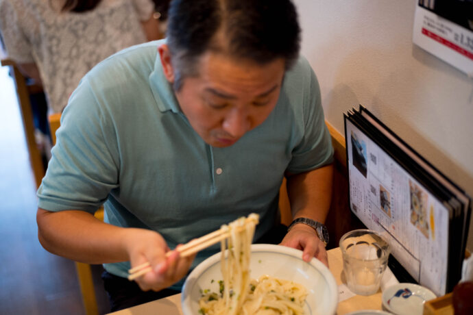 菊の里酒造　大那　KIKUNOSATOSHUZO　DAINA　阿久津　信　AKUTU MAKOTO　代表取締役兼杜氏　栃木県大田原市片府田302-2　創業 慶応2年（1866年）　那須高原の南端に穏やかに広がる田園地帯。侍塚古墳、那須国造碑（日本三古碑）など、数々の歴史的遺産を有する古墳の里。
那珂川とその支流である菷川や蛇尾川がながれ市内のあちこちに、清水や湧水が見られる。慶応2年（1866年）創業。「一流」「君の友」等、代々の銘柄を経て昭和30年（1955年）に菊の里酒造に発展し、現在は主力銘柄「大那」を中心にリキュールなども製造し現在にいたる。大いなる那須の大地の恵みが育んだ手造り清酒「大那」大那特別純米　大那超辛口純米　大那純米吟醸東条産山田錦無濾過生酒　大那特別純米生酛無濾過生酒　大那純米大吟醸斗瓶囲い全国新酒鑑評会出品酒富屋酒店オリジナル500ｍｌボトル　大那仕込み水　大那純米吟醸スパークリング
株式会社富屋酒店　トミヤサケテン　とみやさけてん TOMIYA　SAKETEN　NAGOYA　愛知県名古屋市瑞穂区上坂町1-41-2 tomiya-saketen.com　特約店　特約流通　地酒　ワイン　専門店　 社長　代表　上田豊二　利き酒師　焼酎アドバイザー　シャンパーニュシュヴァリエ　おたく　マニア　堀田駅　熱田神宮駅
名古屋高速　堀田出口すぐ　牛巻交差点すぐ　レトロ街並み　瓦屋根
クラッシックカー　クラッシックバイク　インテリア　ファッション　音楽
センス　クリエイト　おたく　マニア　イキに。ステキに。ナツニハジケルSPARKLING。「大那　DAINA　純米吟醸　＜スパークリング　SPARKLING＞　2023」真夏の低アルコールの旨さを改めて感じさせてくれる素敵な作品。「大那　DAINA　特別純米13　＜低アルコール原酒　LOW  ALCOHOL＞　2023」旨さと飲みやすさの軽快さが真夏ののどごしを潤す。「大那　DAINA　特別純米13　＜低アルコール原酒　LOW ALCOHOL 13＞　2023」夏越しの淡い旨味が心にシミル。「大那　DAINA　純米吟醸　＜夏越し純吟　NATUGOSHI＞　仕込み十九号　無濾過生詰　2023
まろやかな那須産美山錦の味わいが酷暑のヨルを癒す。「大那　DAINA　夏越し純吟　NATUGOSHIJUNGIN　仕込み十九号　無濾過生詰　2023」不動の人気を誇る辛口純米酒の代名詞のひとつ。「大那　DAINA　超辛口純米　SUPERDRY JUNMAI    2023」【TOMIYA  SPECIAL SPECIAL SPECIAL MODEL】「URA DAINA 2023」まったりとスムースに。秋の装いを感じる癒しなひやおろし。「大那　DAINA  特別純米　＜ひやおろし　HIYAOROSHI＞　2023」爽やかさと瑞々しさ溢れるDRYな味わいを。【TOMIYA SPECIAL SPECIAL SPECIAL MODEL】「URA DAINA 2023」極上の艶感と大自然が育む仕込み水とが融合した最高の心地よさを 「大那   DAINA　純米吟醸   ＜東条産 愛山 TOJO AIYAMA＞  R5BY」＜新たな＞大那の世界観を 世界に代表する作品として  「大那   DAINA   純米大吟醸  ＜新たな  ARATANA＞  2023」The environment that nurtured ARATANA（株）富屋酒店 かぶしきがいしゃ とみやさけてん カブシキガイシャ　トミヤサケテン TOMIYA SAKETEN 　愛知県名古屋市瑞穂区上坂町1-41-2　地酒屋　豊盃　HOUHAI ほうはい　ホーハイ　三浦酒造  MIURASHUZO日高見　ひたかみ　ヒタカミ HITAKAMI  平孝酒造　HIRAKOSHUZO 天の戸 アマノト　あまのと　AMANOTO　浅舞酒造 ASAMAISHUZO　飛露喜 HIROKISHUZOHONTEN　廣木酒造本店　HIROK　大那 DAINA　ダイナ　だいな　菊の里酒造　KIKUNOSATOSHUZO　旭興　KYOKUKO　きょくこう　キョクコウ　渡邉酒造　WATANABESHUZO　仙禽 SENKIN　せんきん　センキン（株）せんきん SENKIN鶴齢　カクレイ　かくれい KAKUREI　青木酒造　AOKISHUZO謙信 ケンシン　けんしん KENSHIN池田屋酒造 IKEDAYASHUZO 白岳仙 HAKUGAKUSEN　ハクガクセン　はくがくせん　安本酒造 YASUMOTOSHUZO 群馬泉 グンマイズミ　ぐんまいずみ 島岡酒造 SHIMAOKASHUZO  喜久醉 きくよい キクヨイKIKUYOI 青島酒造 AOSHIMASHUZO 長珍 ちょうちん　チョウチン長珍酒造CHOCHINSHUZO　みねたからみりん　峯寳 味醂　一子相伝 ミネタカラ　いっしそうでん　イッシソウデン　小笠原味醂 OGASAWARA MIRIN

瀧自慢　たきじまん　タキジマン　瀧自慢酒造　TAKIZIMANSHUZO　田光　TABIKA 早川酒造  HAYAKAWASHUZO　作　ZAKU ざく ザク 清水清三郎商店 SHIMIZUSEIZABUROSHOTEN  篠峯　櫛羅　しのみね　シノミネ　くじら　クジラ　千代酒造　CHIYOSHUZO　雑賀　さいか　サイカ　九重雑賀  KOKONOESAIKA　紀土　鶴梅　無量山　きっど　キッド　KID 　ツルウメ　つるうめ　TURUUME　ムリョウザン　むりょうざん　MURYOZAN　平和酒造　HEIWASHUZO　蒼空　そうくう　ソウクウ　SÔKÛ　藤岡酒造　HUJIOKASHUZO 　宝剣　HOUKEN  宝剣酒造　ほうけんしゅぞう　ホウケンシュゾウ　HOKENSHUZO　清酒竹鶴　小笹屋竹鶴　せいしゅたけつる　セイシュタケツル　おささやたけつる　オササヤタケツル　竹鶴酒造　TAKETURUSHUZO
石鎚　いしづち　イシヅチ　石鎚酒造　ISHIDUCHISHUZO　土佐しらぎく　とさしらぎく　トサシラギク　仙頭酒造場　せんとうしゅぞうじょう　SENDOSHUZOZYO　アルガブランカ　ARUGABURANKA勝沼醸造　KATUNUMAJÔZÔ　ドメーヌソガ　ソガ・ペール・エ・フィス SOGA PELE ET FIS　オブセワイナリー　OBUSEWINERY　ドメーヌタカヒコ　DOMAINE TAKAHIKO　クリサワブラン　KURISAWA BLANC　ナカザワワイナリー　NAKAZAWA WINERY　さつま寿　SATUMA KOTOBUKI 　尾込商店 OGOME SHOTEN  蔵の師魂 KURANOSHIKON  小正醸造　KOMASA ＪÔＺÔ　天狗櫻 TENGUSAKURA  白石酒蔵　SHIRAISHISHUZO  しま千両 SHIMASENRYO　高崎酒蔵  TAKASAKISHUZO  杜氏潤平　TOJIJUNPEI  小玉醸造  KODAMAJOZO  赤鹿毛　青鹿毛  AKAKAGE   AOKAGE　柳田酒蔵  YANAGIDASHUZO　舞香　MAIKA　泰明　TAIMEI　藤居醸造　HUZIIJÔＺÔ　池の露　特酎天草　IKENOTUYU  TOKUCHU  AMAKUSA　壱乃醸　飛乃流　朝日　ICHINOJO  HINORYU　ASAHI　朝日酒造　ASAHISHUZO　龍宮　RYUGU 富田酒造場　TOMITASHUZOJO　鳥飼 TORIKAI　鳥飼酒造　TORIKAISHUZO　極楽 GOIKURAKU　林酒造場 HAYASHISHUZOJO　屋久の島大自然林　酔麦香　YAKUNOSHIMA DAISHIZENRIN SUIBASKUKA　本坊酒造　HONBOSHUZO
金峰　金峰荒蘆過  KINPO　KINPOARAROKA　宇都酒造　UTOSHUZO　北谷長老　CHYATANCHÔＲÔ　北谷酒造　CHYATANSHUZO　山原くいな　YAMBARUKUINA　やんばる酒造　YAMBARUSHUZO　
ゑびすや　御器所　焼き鳥　居酒屋　愛知県名古屋市昭和区石仏町2-4
安定感　大将　情熱　日本酒　ワイン　充実　富屋酒店フルラインナップ
長年のパートナー　絶対的信頼関係　ベーシックなメニューの旨さ　抜群
ブルゴーニュ　充実　ワインマニア　ソムリエ　ラック・コーポレーション
ハスミワイン　ヌーヴェル・セレクション　オルヴォー　テラヴェール
宝剣　豊盃　白岳仙　長珍　紀土　田光　大那　飛露喜　土佐しらぎく
日高見　瀧自慢　櫛羅　篠峯　相模灘　竹鶴　旭興　雑賀　喜久醉
（株）富屋酒店 かぶしきがいしゃ とみやさけてん カブシキガイシャ　トミヤサケテン TOMIYA SAKETEN 　愛知県名古屋市瑞穂区上坂町1-41-2　地酒屋　豊盃　HOUHAI ほうはい　ホーハイ　三浦酒造  MIURASHUZO日高見　ひたかみ　ヒタカミ HITAKAMI  平孝酒造　HIRAKOSHUZO 天の戸 アマノト　あまのと　AMANOTO　浅舞酒造 ASAMAISHUZO　飛露喜 HIROKISHUZOHONTEN　廣木酒造本店　HIROK　大那 DAINA　ダイナ　だいな　菊の里酒造　KIKUNOSATOSHUZO　旭興　KYOKUKO　きょくこう　キョクコウ　渡邉酒造　WATANABESHUZO　仙禽 SENKIN　せんきん　センキン（株）せんきん SENKIN鶴齢　カクレイ　かくれい KAKUREI　青木酒造　AOKISHUZO謙信 ケンシン　けんしん KENSHIN池田屋酒造 IKEDAYASHUZO 白岳仙 HAKUGAKUSEN　ハクガクセン　はくがくせん　安本酒造 YASUMOTOSHUZO 群馬泉 グンマイズミ　ぐんまいずみ 島岡酒造 SHIMAOKASHUZO  喜久醉 きくよい キクヨイKIKUYOI 青島酒造 AOSHIMASHUZO 長珍 ちょうちん　チョウチン長珍酒造CHOCHINSHUZO　みねたからみりん　峯寳 味醂　一子相伝 ミネタカラ　いっしそうでん　イッシソウデン　小笠原味醂 OGASAWARA MIRIN

瀧自慢　たきじまん　タキジマン　瀧自慢酒造　TAKIZIMANSHUZO　田光　TABIKA 早川酒造  HAYAKAWASHUZO　作　ZAKU ざく ザク 清水清三郎商店 SHIMIZUSEIZABUROSHOTEN  篠峯　櫛羅　しのみね　シノミネ　くじら　クジラ　千代酒造　CHIYOSHUZO　雑賀　さいか　サイカ　九重雑賀  KOKONOESAIKA　紀土　鶴梅　無量山　きっど　キッド　KID 　ツルウメ　つるうめ　TURUUME　ムリョウザン　むりょうざん　MURYOZAN　平和酒造　HEIWASHUZO　蒼空　そうくう　ソウクウ　SÔKÛ　藤岡酒造　HUJIOKASHUZO 　宝剣　HOUKEN  宝剣酒造　ほうけんしゅぞう　ホウケンシュゾウ　HOKENSHUZO　清酒竹鶴　小笹屋竹鶴　せいしゅたけつる　セイシュタケツル　おささやたけつる　オササヤタケツル　竹鶴酒造　TAKETURUSHUZO
石鎚　いしづち　イシヅチ　石鎚酒造　ISHIDUCHISHUZO　土佐しらぎく　とさしらぎく　トサシラギク　仙頭酒造場　せんとうしゅぞうじょう　SENDOSHUZOZYO
　
 ブルゴーニュワイン　BOURGOGNE  ボルドーワイン　BORDEAUXカリフォルニアワイン CALIFORNIA  シャンパーニュ  SHAMPAGNEアルザスワイン ALSACE ドイツワイン WEIN GERMAN WINE 専門店　ライカM11　ズミルックス50　レンズ　代表　上田豊二　　きき酒師　焼酎アドバイザー　シャンパーニュシュヴァリエ　堀田駅より徒歩10分　熱田神宮駅より徒歩10分雄町の魅力を大那流に表現した名古屋発信の唯一無二の作品 「大那  DAINA  【TOMIYA ORIGINAL】＜オマチダイナ  OMACHI DAINA＞  2024」
市バス　牛巻より徒歩３分　地下鉄堀田駅より徒歩１５分　名古屋高速堀田出口より車で２分　牛巻交差点より徒歩５分　レトロ街並み　瓦屋根　裏道　大通りより二本入る　CLASSIC CARクラッシックカー CLASSIC BIKE　クラッシックバイク INTERIA　インテリア　　FASHION　ファッション　MUSIC　音楽　LOVE　SAKE SHOP　酒屋
センス　クリエイト　おたく　　MANIAマニア MOVIE　映画　CINEMA シネマ　2024年春オープン予定 いいねタウン瑞穂 iiNE マルシェ内　グランクレア瑞穂 いいねタウン瑞穂  愛知県名古屋市瑞穂区宝田町四丁目2番、3番2　春敲町三丁目23番1（地番） 魚太郎　UOTARO MIZUHO うおたろう　ウオタロウ　なごやみずほてん　ナゴヤミズホテン　 名古屋瑞穂店  車で1分　徒歩5分　丸明 瑞穂店  MARUAKI MIZUHO　マルアキ ミズホテン　まるあき みずほてん　 徒歩10分　車3分　焼肉 美奈登  ヤキニクミナト　やきにくみなと YAKINIKU MINATO 車で2分　徒歩10分  どての品川　DOTENO SHINAGAWA　ドテノシナガワ　どてのしながわ　車で30秒　徒歩1分昇福亭　SHOHUKUTEI しょうふくてい　ショウフクテイ 街中華　マニア　大盛り　個性派  車で5分　徒歩15分  名店 近くにたくさんあり　堀田バンザイ　牛巻バンザイ　名古屋のへそ
活き活きとしたフレッシュさを全身で味わうエクスタシー「大那  DAINA  特別純米   仕込み壱号 ＜初しぼり  HASTUSHIBORI＞  R5BY」美しき味わいと優しさが共存する癒しのジュンダイ  「大那  DAINA  純米大吟醸   ＜夢ささら35  YUMESASARA＞  2023」那須五百万石のピュアさとポテンシャルを存分に味わう  「大那　DAINA  純米吟醸   ＜あらばしり  生酒   ARABASHIRI＞ R5BY」雄町のふくよかさを大那流に表現した別注品【TOMIYA SPECIAL SPECIAL SPECIAL MODEL】「DAINA OMACHI ダイナオマチ  2024」　手打ちうどんかとう 鮨 あま木  松風  蕎麦の実  あたらよ  桜びより  天麩羅くすのき  
アルト・エ・ディリッツト