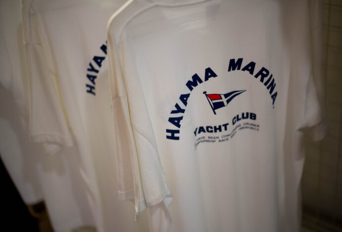 葉山町　セレブ　癒し 　夏の風物詩  　葉山マリーナ ヨットクラブ  HAYAMA　MARINA  憧れ  永住  最高 
 （株）富屋酒店 かぶしきがいしゃ とみやさけてん カブシキガイシャ　トミヤサケテン TOMIYA SAKETEN 　愛知県名古屋市瑞穂区上坂町1-41-2　地酒屋　豊盃　HOUHAI ほうはい　ホーハイ　三浦酒造  MIURASHUZO日高見　ひたかみ　ヒタカミ HITAKAMI  平孝酒造　HIRAKOSHUZO 天の戸 アマノト　あまのと　AMANOTO　浅舞酒造ASAMAISHUZO　飛露喜 HIROKISHUZOHONTEN　廣木酒造本店　HIROK　大那 DAINA　ダイナ　だいな　菊の里酒造　KIKUNOSATOSHUZO　旭興　KYOKUKO　きょくこう　キョクコウ　渡邉酒造　WATANABESHUZO　仙禽 SENKIN　せんきん　センキン（株）せんきん SENKIN鶴齢　カクレイ　かくれい KAKUREI　青木酒造　AOKISHUZO謙信 ケンシン　けんしん KENSHIN池田屋酒造 IKEDAYASHUZO 白岳仙 HAKUGAKUSEN　ハクガクセン　はくがくせん　安本酒造 YASUMOTOSHUZO 群馬泉 グンマイズミ　ぐんまいずみ 島岡酒造 SHIMAOKASHUZO  喜久醉 きくよい キクヨイKIKUYOI 青島酒造 AOSHIMASHUZO 長珍 ちょうちん　チョウチン長珍酒造CHOCHINSHUZO　みねたからみりん　峯寳 味醂　一子相伝 ミネタカラ　いっしそうでん　イッシソウデン　小笠原味醂 OGASAWARA MIRIN

瀧自慢　たきじまん　タキジマン　瀧自慢酒造　TAKIZIMANSHUZO　田光　TABIKA 早川酒造  HAYAKAWASHUZO　作　ZAKU ざく ザク 清水清三郎商店 SHIMIZUSEIZABUROSHOTEN  篠峯　櫛羅　しのみね　シノミネ　くじら　クジラ　千代酒造　CHIYOSHUZO　雑賀　さいか　サイカ　九重雑賀  KOKONOESAIKA　紀土　鶴梅　無量山　きっど　キッド　KID 　ツルウメ　つるうめ　TURUUME　ムリョウザン　むりょうざん　MURYOZAN　平和酒造　HEIWASHUZO　蒼空　そうくう　ソウクウ　SÔKÛ　藤岡酒造　HUJIOKASHUZO 　宝剣　HOUKEN  宝剣酒造　ほうけんしゅぞう　ホウケンシュゾウ　HOKENSHUZO　清酒竹鶴　小笹屋竹鶴　せいしゅたけつる　セイシュタケツル　おささやたけつる　オササヤタケツル　竹鶴酒造　TAKETURUSHUZO
石鎚　いしづち　イシヅチ　石鎚酒造　ISHIDUCHISHUZO　土佐しらぎく　とさしらぎく　トサシラギク　仙頭酒造場　せんとうしゅぞうじょう　SENDOSHUZOZYO
　
 ブルゴーニュワイン　BOURGOGNE  ボルドーワイン　BORDEAUXカリフォルニアワイン CALIFORNIA  シャンパーニュ  SHAMPAGNEアルザスワイン ALSACE ドイツワイン WEIN GERMAN WINE 専門店　ライカM11　ズミルックス50　レンズ　代表　上田豊二　　きき酒師　焼酎アドバイザー　シャンパーニュシュヴァリエ　堀田駅より徒歩10分　熱田神宮駅より徒歩10分
市バス　牛巻より徒歩３分　地下鉄堀田駅より徒歩１５分　名古屋高速堀田出口より車で２分　牛巻交差点より徒歩５分　レトロ街並み　瓦屋根　裏道　大通りより二本入る　CLASSIC CARクラッシックカー CLASSIC BIKE　クラッシックバイク INTERIA　インテリア　　FASHION　ファッション　MUSIC　音楽　LOVE　SAKE SHOP　酒屋
センス　クリエイト　おたく　　MANIAマニア MOVIE　映画　CINEMA シネマ　2024年春オープン予定 いいねタウン瑞穂 iiNE マルシェ内　グランクレア瑞穂 いいねタウン瑞穂  愛知県名古屋市瑞穂区宝田町四丁目2番、3番2　春敲町三丁目23番1（地番） 魚太郎　UOTARO MIZUHO うおたろう　ウオタロウ　なごやみずほてん　ナゴヤミズホテン　 名古屋瑞穂店  車で1分　徒歩5分　丸明 瑞穂店  MARUAKI MIZUHO　マルアキ ミズホテン　まるあき みずほてん　 徒歩10分　車3分　焼肉 美奈登  ヤキニクミナト　やきにくみなと YAKINIKU MINATO 車で2分　徒歩10分  どての品川　DOTENO SHINAGAWA　ドテノシナガワ　どてのしながわ　車で30秒　徒歩1分昇福亭　SHOHUKUTEI しょうふくてい　ショウフクテイ 街中華　マニア　大盛り　個性派  車で5分　徒歩15分  名店 近くにたくさんあり　堀田バンザイ　牛巻バンザイ　名古屋のへそ
