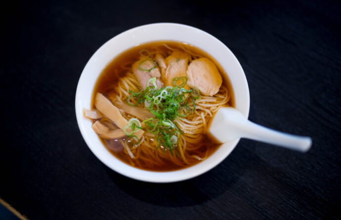 森下そば もりしたそば モリシタソバ らーめん ラーメン RAMEN  志太系 SHIDAKEI しだけい シダケイ 静岡県藤枝市茶町4-19-1 醤油ラーメン 塩ラーメン 美しお出汁 旨し　絶品 繁盛店
（株）富屋酒店 かぶしきがいしゃ とみやさけてん カブシキガイシャ　トミヤサケテン TOMIYA SAKETEN 　愛知県名古屋市瑞穂区上坂町1-41-2　地酒屋　豊盃　HOUHAI ほうはい　ホーハイ　三浦酒造  MIURASHUZO日高見　ひたかみ　ヒタカミ HITAKAMI  平孝酒造　HIRAKOSHUZO 天の戸 アマノト　あまのと　AMANOTO　浅舞酒造ASAMAISHUZO　飛露喜 HIROKISHUZOHONTEN　廣木酒造本店　HIROK　大那 DAINA　ダイナ　だいな　菊の里酒造　KIKUNOSATOSHUZO　旭興　KYOKUKO　きょくこう　キョクコウ　渡邉酒造　WATANABESHUZO　仙禽 SENKIN　せんきん　センキン（株）せんきん SENKIN鶴齢　カクレイ　かくれい KAKUREI　青木酒造　AOKISHUZO謙信 ケンシン　けんしん KENSHIN池田屋酒造 IKEDAYASHUZO 白岳仙 HAKUGAKUSEN　ハクガクセン　はくがくせん　安本酒造 YASUMOTOSHUZO 群馬泉 グンマイズミ　ぐんまいずみ 島岡酒造 SHIMAOKASHUZO  喜久醉 きくよい キクヨイKIKUYOI 青島酒造 AOSHIMASHUZO 長珍 ちょうちん　チョウチン長珍酒造CHOCHINSHUZO　みねたからみりん　峯寳 味醂　一子相伝 ミネタカラ　いっしそうでん　イッシソウデン　小笠原味醂 OGASAWARA MIRIN

瀧自慢　たきじまん　タキジマン　瀧自慢酒造　TAKIZIMANSHUZO　田光　TABIKA 早川酒造  HAYAKAWASHUZO　作　ZAKU ざく ザク 清水清三郎商店 SHIMIZUSEIZABUROSHOTEN  篠峯　櫛羅　しのみね　シノミネ　くじら　クジラ　千代酒造　CHIYOSHUZO　雑賀　さいか　サイカ　九重雑賀  KOKONOESAIKA　紀土　鶴梅　無量山　きっど　キッド　KID 　ツルウメ　つるうめ　TURUUME　ムリョウザン　むりょうざん　MURYOZAN　平和酒造　HEIWASHUZO　蒼空　そうくう　ソウクウ　SÔKÛ　藤岡酒造　HUJIOKASHUZO 　宝剣　HOUKEN  宝剣酒造　ほうけんしゅぞう　ホウケンシュゾウ　HOKENSHUZO　清酒竹鶴　小笹屋竹鶴　せいしゅたけつる　セイシュタケツル　おささやたけつる　オササヤタケツル　竹鶴酒造　TAKETURUSHUZO
石鎚　いしづち　イシヅチ　石鎚酒造　ISHIDUCHISHUZO　土佐しらぎく　とさしらぎく　トサシラギク　仙頭酒造場　せんとうしゅぞうじょう　SENDOSHUZOZYO
　
 ブルゴーニュワイン　BOURGOGNE  ボルドーワイン　BORDEAUXカリフォルニアワイン CALIFORNIA  シャンパーニュ  SHAMPAGNEアルザスワイン ALSACE ドイツワイン WEIN GERMAN WINE 専門店　ライカM11　ズミルックス50　レンズ　代表　上田豊二　　きき酒師　焼酎アドバイザー　シャンパーニュシュヴァリエ　堀田駅より徒歩10分　熱田神宮駅より徒歩10分
市バス　牛巻より徒歩３分　地下鉄堀田駅より徒歩１５分　名古屋高速堀田出口より車で２分　牛巻交差点より徒歩５分　レトロ街並み　瓦屋根　裏道　大通りより二本入る　CLASSIC CARクラッシックカー CLASSIC BIKE　クラッシックバイク INTERIA　インテリア　　FASHION　ファッション　MUSIC　音楽　LOVE　SAKE SHOP　酒屋
センス　クリエイト　おたく　　MANIAマニア MOVIE　映画　CINEMA シネマ　2024年春オープン予定 いいねタウン瑞穂 iiNE マルシェ内　グランクレア瑞穂 いいねタウン瑞穂  愛知県名古屋市瑞穂区宝田町四丁目2番、3番2　春敲町三丁目23番1（地番） 魚太郎　UOTARO MIZUHO うおたろう　ウオタロウ　なごやみずほてん　ナゴヤミズホテン　 名古屋瑞穂店  車で1分　徒歩5分　丸明 瑞穂店  MARUAKI MIZUHO　マルアキ ミズホテン　まるあき みずほてん　 徒歩10分　車3分　焼肉 美奈登  ヤキニクミナト　やきにくみなと YAKINIKU MINATO 車で2分　徒歩10分  どての品川　DOTENO SHINAGAWA　ドテノシナガワ　どてのしながわ　車で30秒　徒歩1分昇福亭　SHOHUKUTEI しょうふくてい　ショウフクテイ 街中華　マニア　大盛り　個性派  車で5分　徒歩15分  名店 近くにたくさんあり　堀田バンザイ　牛巻バンザイ　名古屋のへそ



