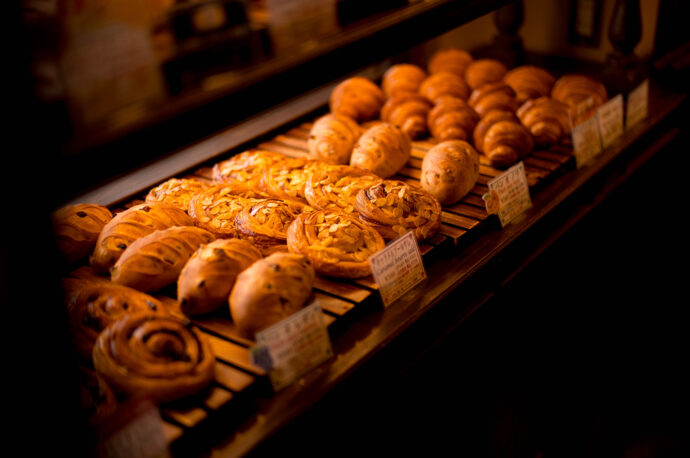 LA BOULANGERIE DA COTE ラ ブーランジェリエ ダコテ  ら ぶーらんじぇりえ だこて 愛知県名古屋市名東区藤が丘 49 アンフィニビル 1F  （株）富屋酒店 かぶしきがいしゃ とみやさけてん カブシキガイシャ　トミヤサケテン TOMIYA SAKETEN 　愛知県名古屋市瑞穂区上坂町1-41-2　地酒屋　豊盃　HOUHAI ほうはい　ホーハイ　三浦酒造  MIURASHUZO日高見　ひたかみ　ヒタカミ HITAKAMI  平孝酒造　HIRAKOSHUZO 天の戸 アマノト　あまのと　AMANOTO　浅舞酒造 ASAMAISHUZO　飛露喜 HIROKISHUZOHONTEN　廣木酒造本店　HIROK　大那 DAINA　ダイナ　だいな　菊の里酒造　KIKUNOSATOSHUZO　旭興　KYOKUKO　きょくこう　キョクコウ　渡邉酒造　WATANABESHUZO　仙禽 SENKIN　せんきん　センキン（株）せんきん SENKIN鶴齢　カクレイ　かくれい KAKUREI　青木酒造　AOKISHUZO謙信 ケンシン　けんしん KENSHIN池田屋酒造 IKEDAYASHUZO 白岳仙 HAKUGAKUSEN　ハクガクセン　はくがくせん　安本酒造 YASUMOTOSHUZO 群馬泉 グンマイズミ　ぐんまいずみ 島岡酒造 SHIMAOKASHUZO  喜久醉 きくよい キクヨイKIKUYOI 青島酒造 AOSHIMASHUZO 長珍 ちょうちん　チョウチン長珍酒造CHOCHINSHUZO　みねたからみりん　峯寳 味醂　一子相伝 ミネタカラ　いっしそうでん　イッシソウデン　小笠原味醂 OGASAWARA MIRIN

瀧自慢　たきじまん　タキジマン　瀧自慢酒造　TAKIZIMANSHUZO　田光　TABIKA 早川酒造  HAYAKAWASHUZO　作　ZAKU ざく ザク 清水清三郎商店 SHIMIZUSEIZABUROSHOTEN  篠峯　櫛羅　しのみね　シノミネ　くじら　クジラ　千代酒造　CHIYOSHUZO　雑賀　さいか　サイカ　九重雑賀  KOKONOESAIKA　紀土　鶴梅　無量山　きっど　キッド　KID 　ツルウメ　つるうめ　TURUUME　ムリョウザン　むりょうざん　MURYOZAN　平和酒造　HEIWASHUZO　蒼空　そうくう　ソウクウ　SÔKÛ　藤岡酒造　HUJIOKASHUZO 　宝剣　HOUKEN  宝剣酒造　ほうけんしゅぞう　ホウケンシュゾウ　HOKENSHUZO　清酒竹鶴　小笹屋竹鶴　せいしゅたけつる　セイシュタケツル　おささやたけつる　オササヤタケツル　竹鶴酒造　TAKETURUSHUZO
石鎚　いしづち　イシヅチ　石鎚酒造　ISHIDUCHISHUZO　土佐しらぎく　とさしらぎく　トサシラギク　仙頭酒造場　せんとうしゅぞうじょう　SENDOSHUZOZYO　アルガブランカ　ARUGABURANKA勝沼醸造　KATUNUMAJÔZÔ　ドメーヌソガ　ソガ・ペール・エ・フィス SOGA PELE ET FIS　オブセワイナリー　OBUSEWINERY　ドメーヌタカヒコ　DOMAINE TAKAHIKO　クリサワブラン　KURISAWA BLANC　ナカザワワイナリー　NAKAZAWA WINERY　さつま寿　SATUMA KOTOBUKI 　尾込商店 OGOME SHOTEN  蔵の師魂 KURANOSHIKON  小正醸造　KOMASA ＪÔＺÔ　天狗櫻 TENGUSAKURA  白石酒蔵　SHIRAISHISHUZO  しま千両 SHIMASENRYO　高崎酒蔵  TAKASAKISHUZO  杜氏潤平　TOJIJUNPEI  小玉醸造  KODAMAJOZO  赤鹿毛　青鹿毛  AKAKAGE   AOKAGE　柳田酒蔵  YANAGIDASHUZO　舞香　MAIKA　泰明　TAIMEI　藤居醸造　HUZIIJÔＺÔ　池の露　特酎天草　IKENOTUYU  TOKUCHU  AMAKUSA　壱乃醸　飛乃流　朝日　ICHINOJO  HINORYU　ASAHI　朝日酒造　ASAHISHUZO　龍宮　RYUGU 富田酒造場　TOMITASHUZOJO　鳥飼 TORIKAI　鳥飼酒造　TORIKAISHUZO　極楽 GOIKURAKU　林酒造場 HAYASHISHUZOJO　屋久の島大自然林　酔麦香　YAKUNOSHIMA DAISHIZENRIN SUIBASKUKA　本坊酒造　HONBOSHUZO
金峰　金峰荒蘆過  KINPO　KINPOARAROKA　宇都酒造　UTOSHUZO　北谷長老　CHYATANCHÔＲÔ　北谷酒造　CHYATANSHUZO　山原くいな　YAMBARUKUINA　やんばる酒造　YAMBARUSHUZO　2024年春オープン予定 いいねタウン瑞穂 iiNE マルシェ内　グランクレア瑞穂 いいねタウン瑞穂  愛知県名古屋市瑞穂区宝田町四丁目2番、3番2　春敲町三丁目23番1（地番） 魚太郎　UOTARO MIZUHO うおたろう　ウオタロウ　なごやみずほてん　ナゴヤミズホテン　 名古屋瑞穂店  車で1分　徒歩5分　丸明 瑞穂店  MARUAKI MIZUHO　マルアキ ミズホテン　まるあき みずほてん　 徒歩10分　車3分　焼肉 美奈登  ヤキニクミナト　やきにくみなと YAKINIKU MINATO 車で2分　徒歩10分  どての品川　DOTENO SHINAGAWA　ドテノシナガワ　どてのしながわ　車で30秒　徒歩1分昇福亭　SHOHUKUTEI しょうふくてい　ショウフクテイ 街中華　マニア　大盛り　個性派  車で5分　徒歩15分  名店 近くにたくさんあり　堀田バンザイ　牛巻バンザイ　名古屋のへそ


