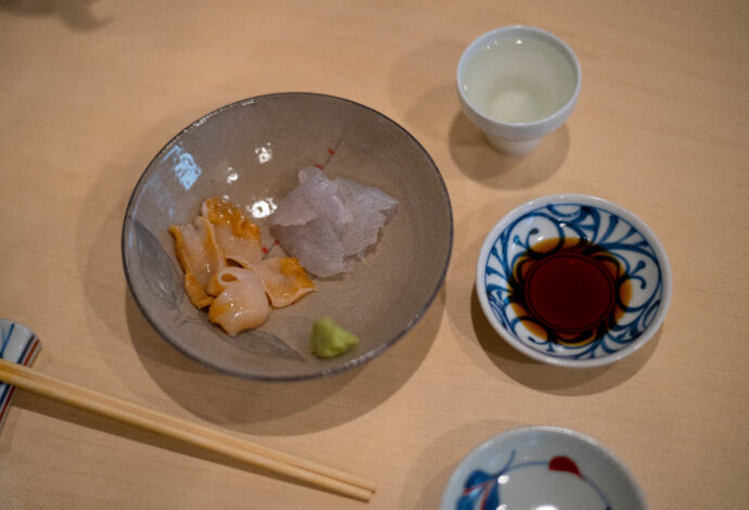 手打ちうどん かとう テウチウドンカトウ TEUCHI UDON KATO 天麩羅 激ウマ TEMPURA 生醤油うどん 激旨　愛知県名古屋市中村区太閤通3-26　
（株）富屋酒店 かぶしきがいしゃ とみやさけてん カブシキガイシャ　トミヤサケテン TOMIYA SAKETEN 　愛知県名古屋市瑞穂区上坂町1-41-2　地酒屋　豊盃　HOUHAI ほうはい　ホーハイ　三浦酒造  MIURASHUZO日高見　ひたかみ　ヒタカミ HITAKAMI  平孝酒造　HIRAKOSHUZO 天の戸 アマノト　あまのと　AMANOTO　浅舞酒造ASAMAISHUZO　飛露喜 HIROKISHUZOHONTEN　廣木酒造本店　HIROK　大那 DAINA　ダイナ　だいな　菊の里酒造　KIKUNOSATOSHUZO　旭興　KYOKUKO　きょくこう　キョクコウ　渡邉酒造　WATANABESHUZO　仙禽 SENKIN　せんきん　センキン（株）せんきん SENKIN鶴齢　カクレイ　かくれい KAKUREI　青木酒造　AOKISHUZO謙信 ケンシン　けんしん KENSHIN池田屋酒造 IKEDAYASHUZO 白岳仙 HAKUGAKUSEN　ハクガクセン　はくがくせん　安本酒造 YASUMOTOSHUZO 群馬泉 グンマイズミ　ぐんまいずみ 島岡酒造 SHIMAOKASHUZO  喜久醉 きくよい キクヨイKIKUYOI 青島酒造 AOSHIMASHUZO 長珍 ちょうちん　チョウチン長珍酒造CHOCHINSHUZO　みねたからみりん　峯寳 味醂　一子相伝 ミネタカラ　いっしそうでん　イッシソウデン　小笠原味醂 OGASAWARA MIRIN

瀧自慢　たきじまん　タキジマン　瀧自慢酒造　TAKIZIMANSHUZO　田光　TABIKA 早川酒造  HAYAKAWASHUZO　作　ZAKU ざく ザク 清水清三郎商店 SHIMIZUSEIZABUROSHOTEN  篠峯　櫛羅　しのみね　シノミネ　くじら　クジラ　千代酒造　CHIYOSHUZO　雑賀　さいか　サイカ　九重雑賀  KOKONOESAIKA　紀土　鶴梅　無量山　きっど　キッド　KID 　ツルウメ　つるうめ　TURUUME　ムリョウザン　むりょうざん　MURYOZAN　平和酒造　HEIWASHUZO　蒼空　そうくう　ソウクウ　SÔKÛ　藤岡酒造　HUJIOKASHUZO 　宝剣　HOUKEN  宝剣酒造　ほうけんしゅぞう　ホウケンシュゾウ　HOKENSHUZO　清酒竹鶴　小笹屋竹鶴　せいしゅたけつる　セイシュタケツル　おささやたけつる　オササヤタケツル　竹鶴酒造　TAKETURUSHUZO
石鎚　いしづち　イシヅチ　石鎚酒造　ISHIDUCHISHUZO　土佐しらぎく　とさしらぎく　トサシラギク　仙頭酒造場　せんとうしゅぞうじょう　SENDOSHUZOZYO
　
 ブルゴーニュワイン　BOURGOGNE  ボルドーワイン　BORDEAUXカリフォルニアワイン CALIFORNIA  シャンパーニュ  SHAMPAGNEアルザスワイン ALSACE ドイツワイン WEIN GERMAN WINE 専門店　ライカM11　ズミルックス50　レンズ　代表　上田豊二　　きき酒師　焼酎アドバイザー　シャンパーニュシュヴァリエ　堀田駅より徒歩10分　熱田神宮駅より徒歩10分
市バス　牛巻より徒歩３分　地下鉄堀田駅より徒歩１５分　名古屋高速堀田出口より車で２分　牛巻交差点より徒歩５分　レトロ街並み　瓦屋根　裏道　大通りより二本入る　CLASSIC CARクラッシックカー CLASSIC BIKE　クラッシックバイク INTERIA　インテリア　　FASHION　ファッション　MUSIC　音楽　LOVE　SAKE SHOP　酒屋
センス　クリエイト　おたく　　MANIAマニア MOVIE　映画　CINEMA シネマ　2024年春オープン予定 いいねタウン瑞穂 iiNE マルシェ内　グランクレア瑞穂 いいねタウン瑞穂  愛知県名古屋市瑞穂区宝田町四丁目2番、3番2　春敲町三丁目23番1（地番） 魚太郎　UOTARO MIZUHO うおたろう　ウオタロウ　なごやみずほてん　ナゴヤミズホテン　 名古屋瑞穂店  車で1分　徒歩5分　丸明 瑞穂店  MARUAKI MIZUHO　マルアキ ミズホテン　まるあき みずほてん　 徒歩10分　車3分　焼肉 美奈登  ヤキニクミナト　やきにくみなと YAKINIKU MINATO 車で2分　徒歩10分  どての品川　DOTENO SHINAGAWA　ドテノシナガワ　どてのしながわ　車で30秒　徒歩1分昇福亭　SHOHUKUTEI しょうふくてい　ショウフクテイ 街中華　マニア　大盛り　個性派  車で5分　徒歩15分  名店 近くにたくさんあり　堀田バンザイ　牛巻バンザイ　名古屋のへそ


